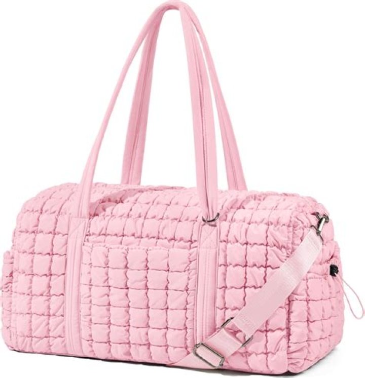Amazon Overnight Duffel {Handmade Items From Amazon}