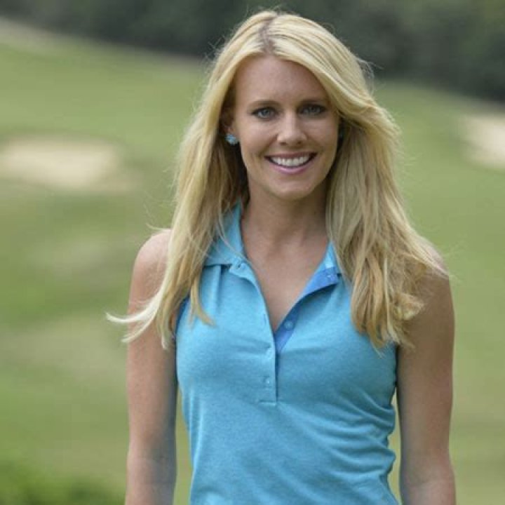 Kristen Kenney Engaged to Philip Shyatt; How much does she Earn annually?