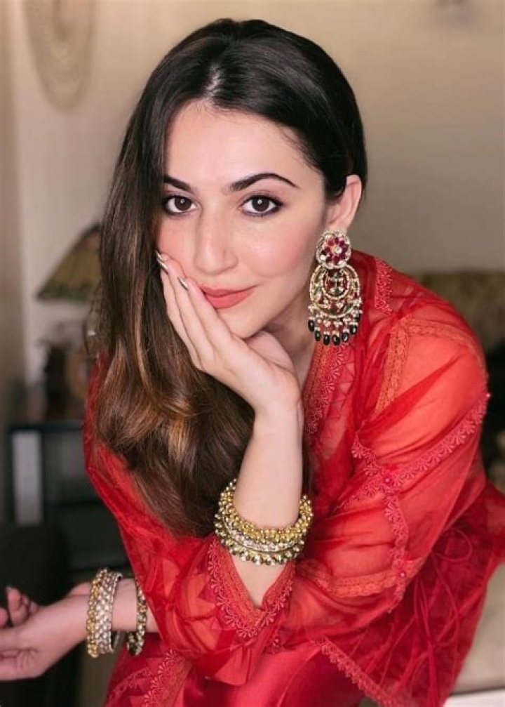 Shivaleeka Oberoi Height, Weight, Age, Body Statistics