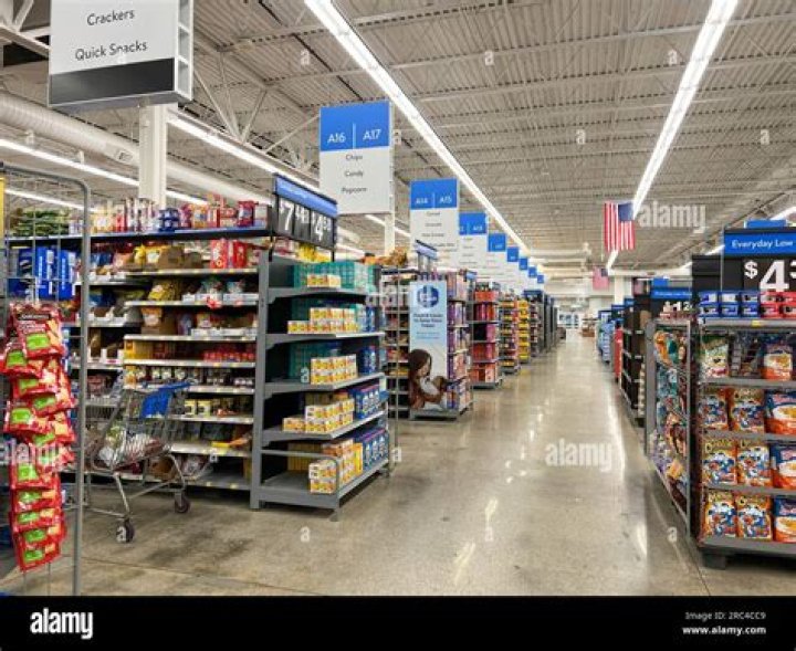 Shopping Inside a Walmart Store {Walmart Deals} {Best Impulse Buys From Walmart}